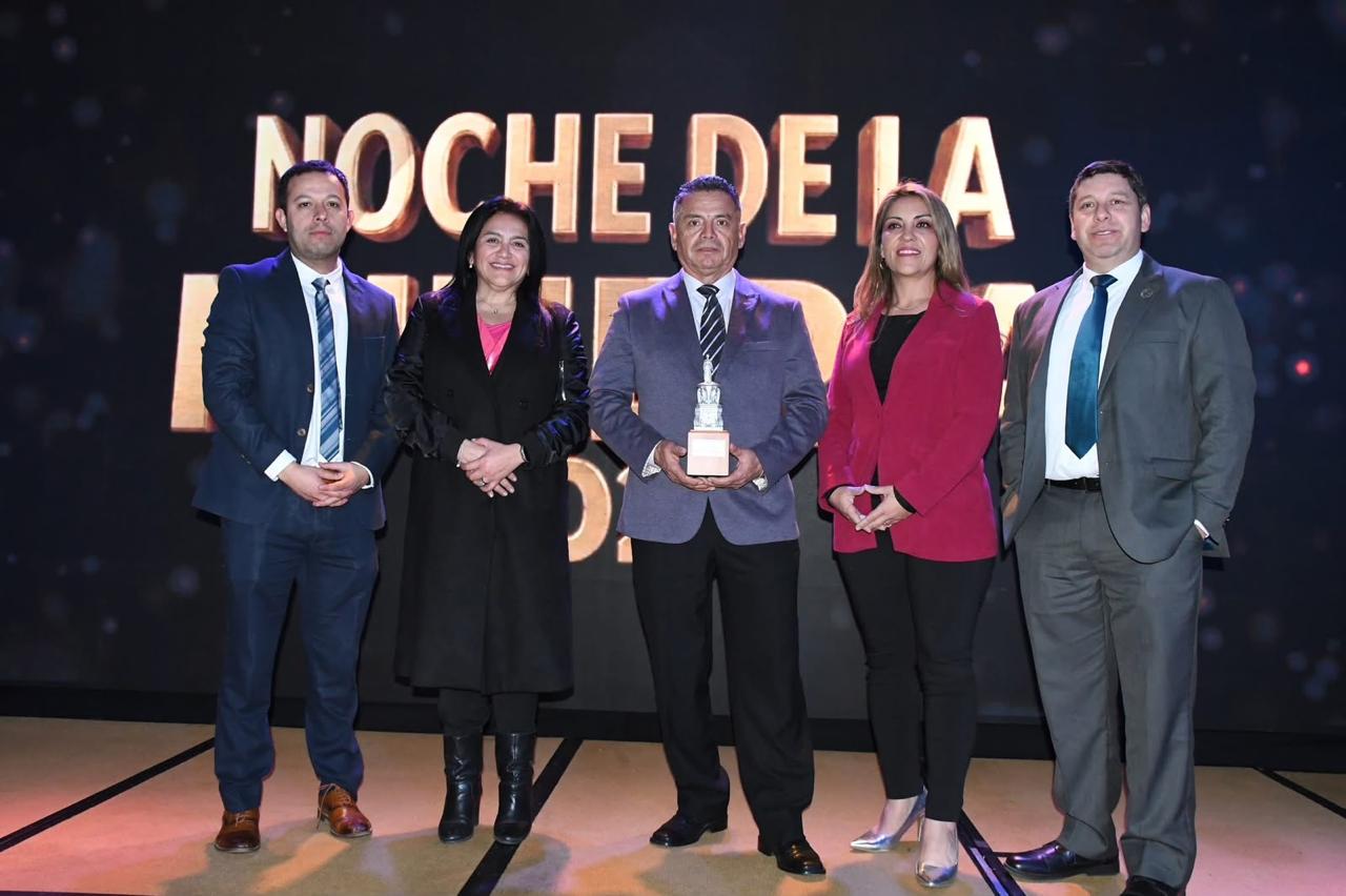 Trabajador de CMP recibe reconocimiento de CORESEMIN Atacama por su liderazgo en seguridad